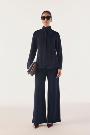 The Essential Slim Shirt with Tie