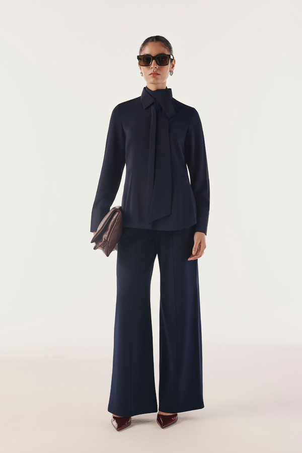 The Essential Slim Shirt with Tie