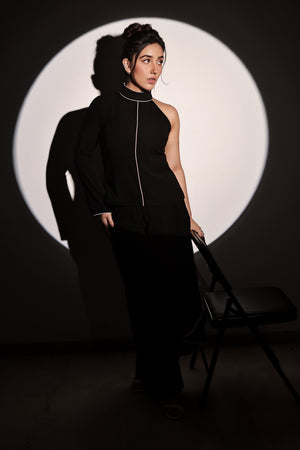 Asymmetric Architectural Tailored Set