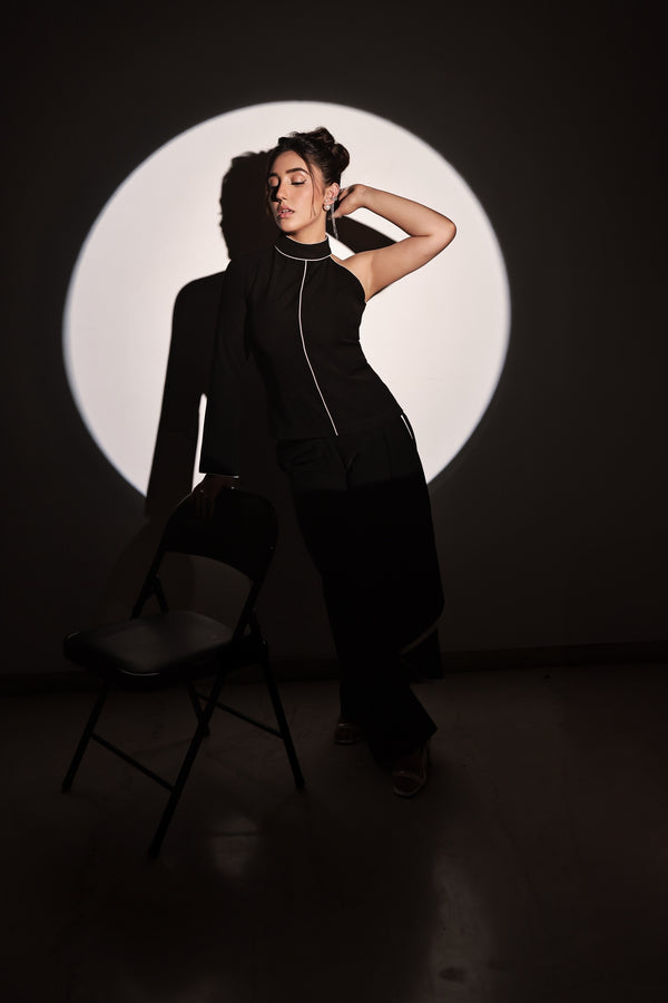 Asymmetric Architectural Tailored Set