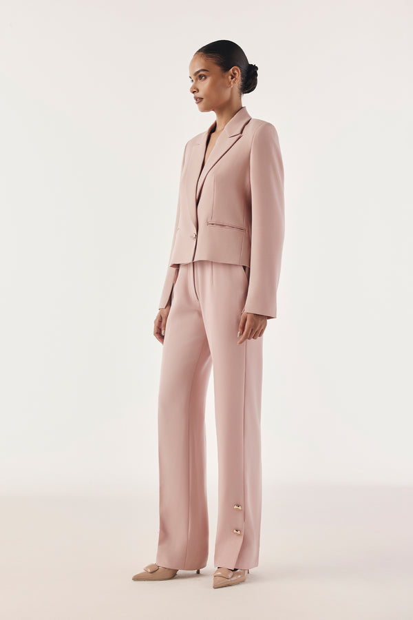 Effortless Structured Tailored Set