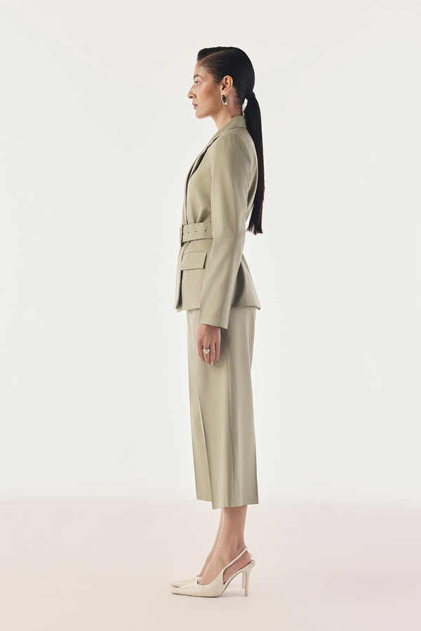 Tailored Summer Set