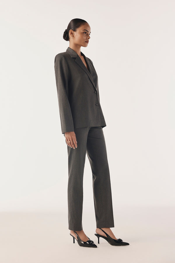The Minimalist Tailored Set