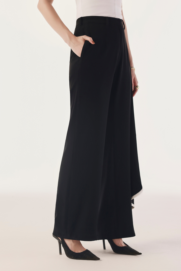 Asymmetric Architectural Tailored Set