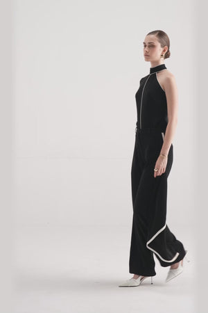 Asymmetric Architectural Tailored Set