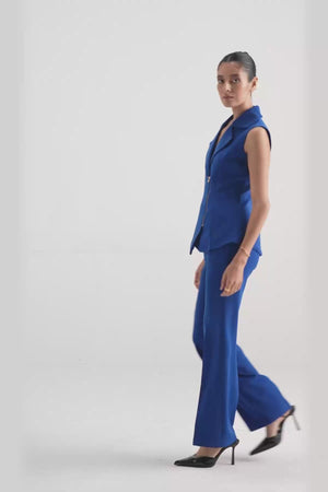 Structured Zip-Up Effortless Vest